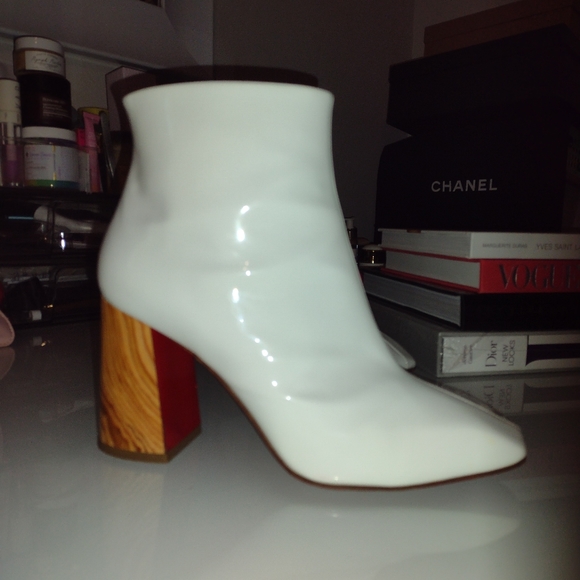 ON HOLD ♡ Christian Louboutin Hilconico 85 White Patent Leather Boots 39.5 - Picture 8 of 16